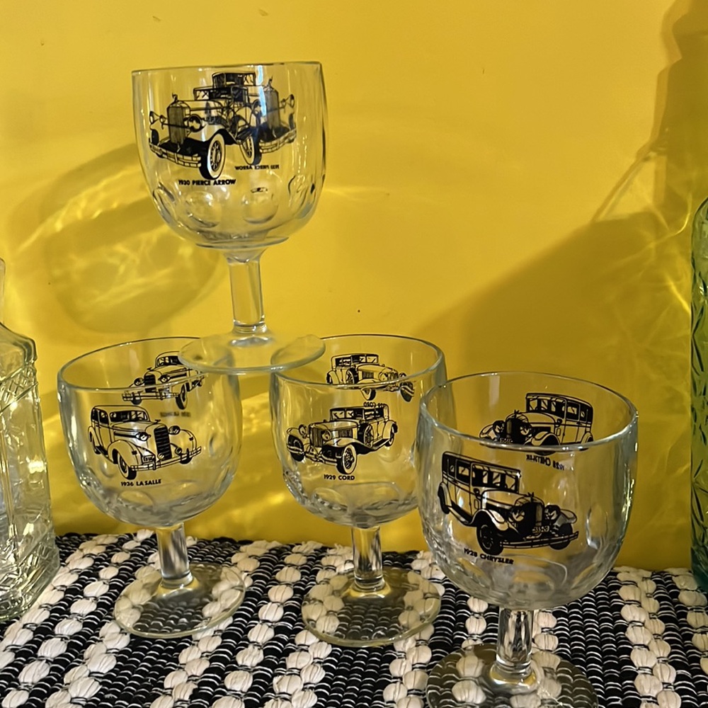 Set of 4 FORD Vintage Car Design Glass Goblets - Set of 4 - Picture 9 of 10